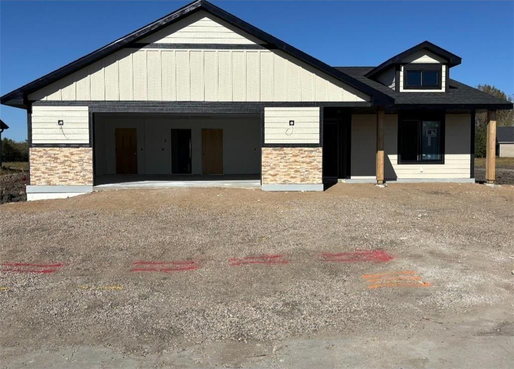 309 Pinehurst Drive. Mankato, MN 56001