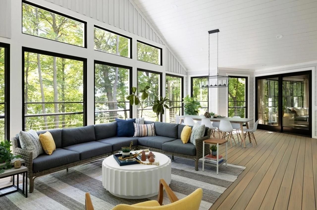 2224 Bridgevine Court. Independence, MN 55359