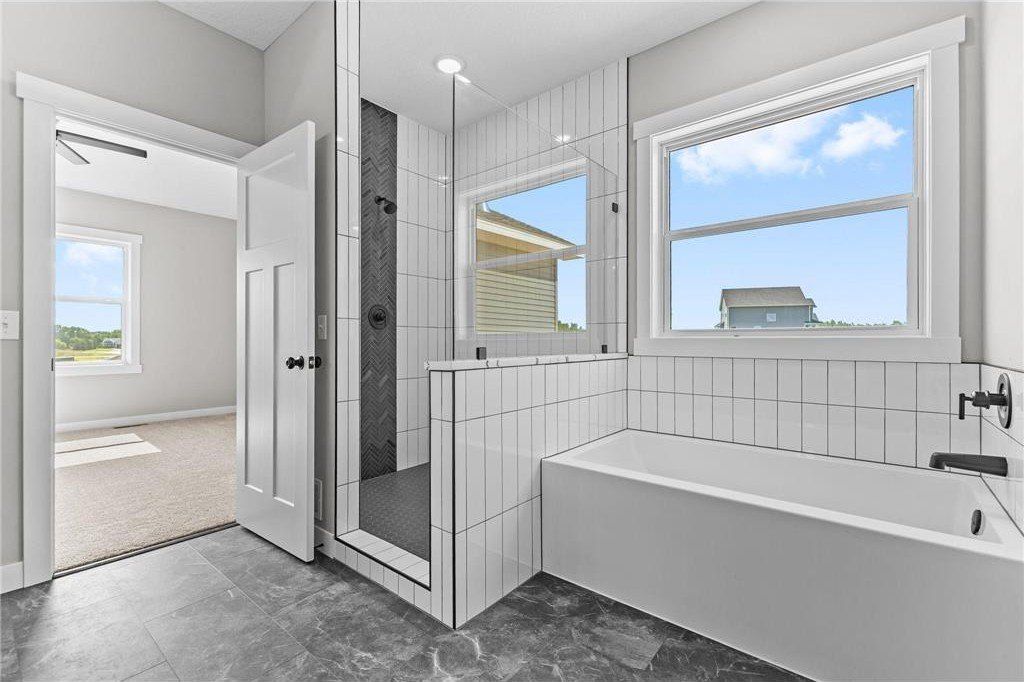 871 206Th Avenue Nw. Oak Grove, MN 55011