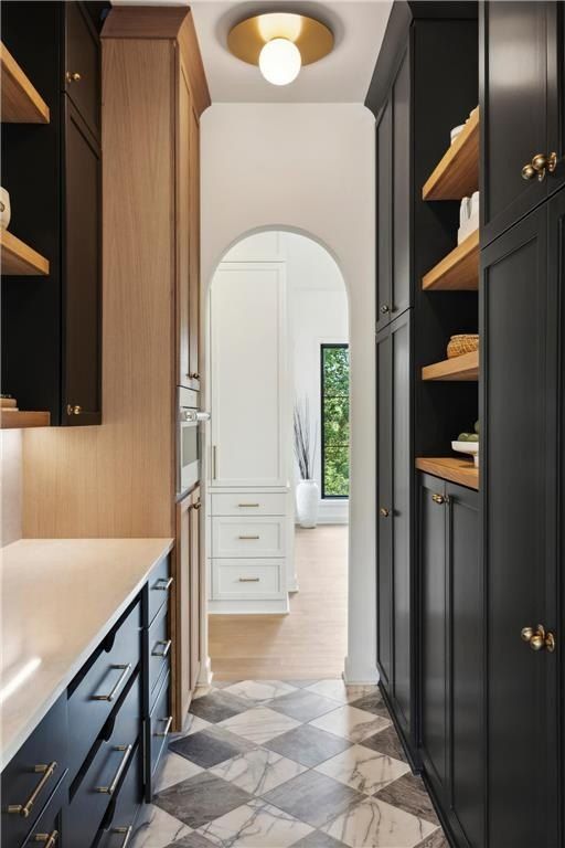 18540 Azure Road. Deephaven, MN 55391