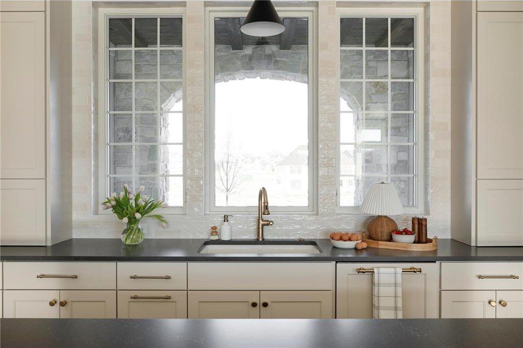 4909 Rolling Green Parkway. Edina, MN 55436