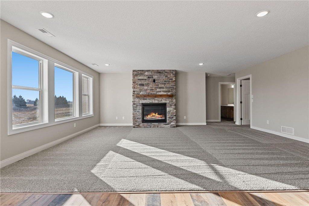 21207 Tippecanoe Street Ne. East Bethel, MN 55011