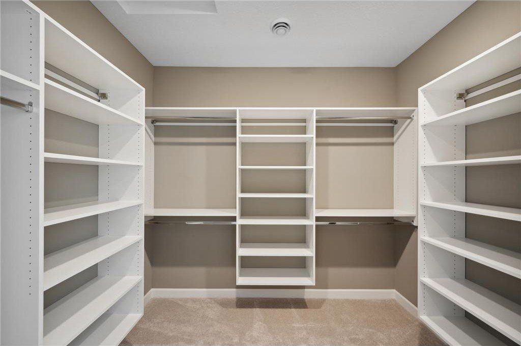 19997 Hunters Ridge. Corcoran, MN 55374