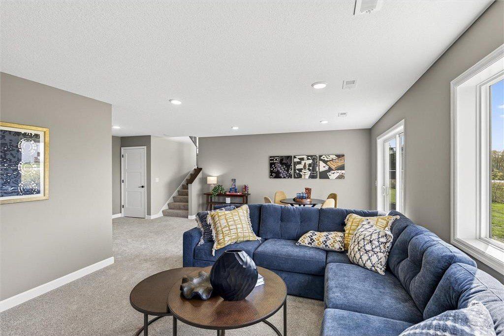 1321 Woods Road Ne. Isanti, MN 55040