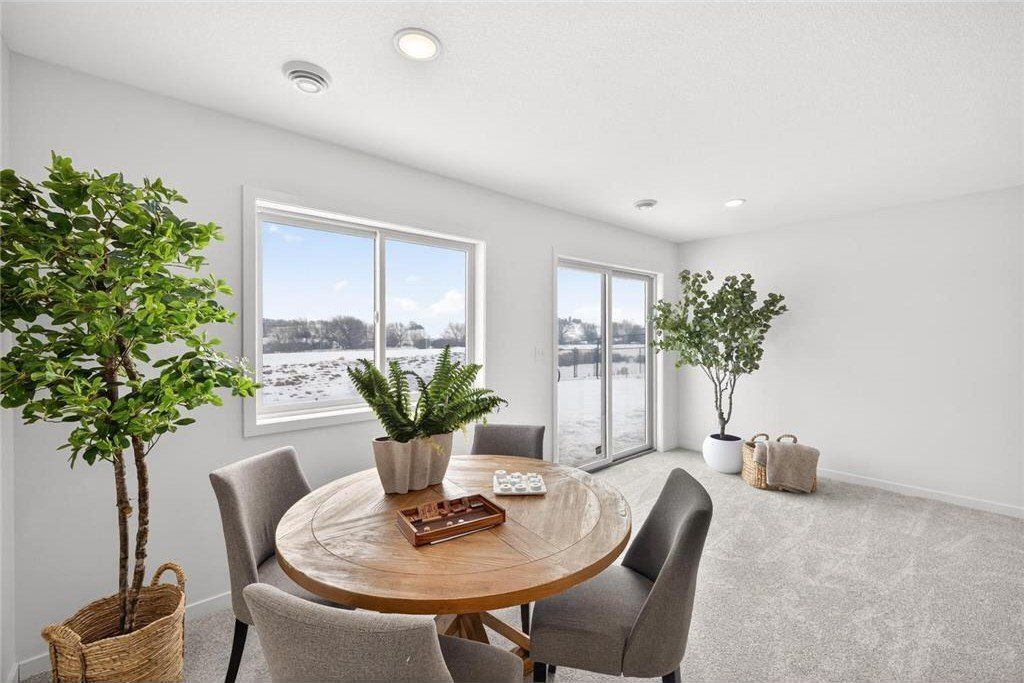 915 7Th Avenue. Wanamingo, MN 55983