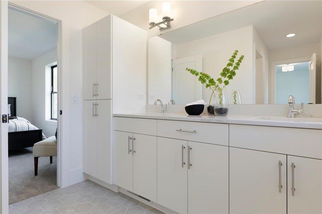 3753 Brookside Drive. Chaska, MN 55318