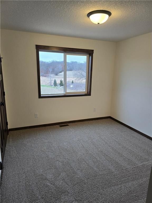 4840 Maple Street. Rockford, MN 55373