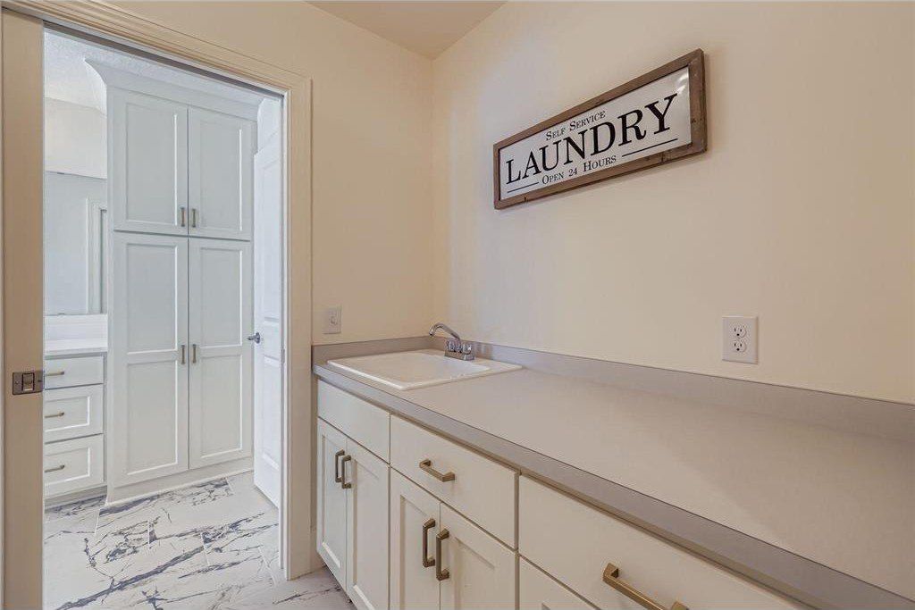 3175 Winfield Way Sw. Prior Lake, MN 55372