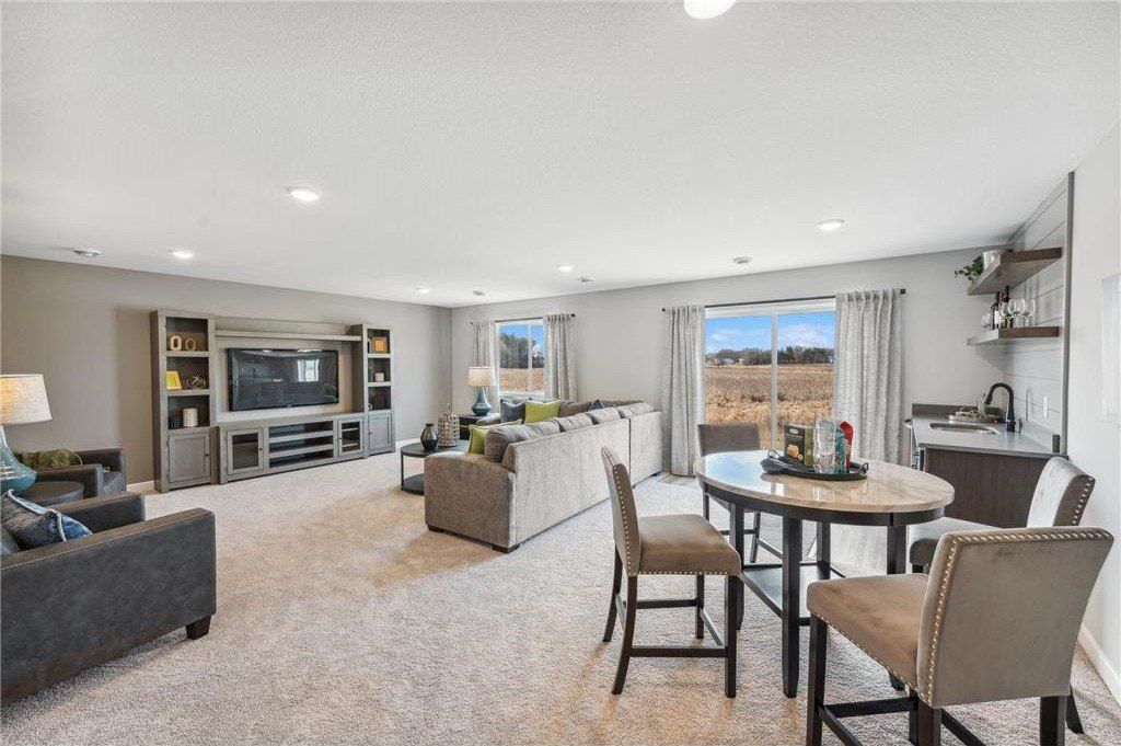 727 Rosebud Lane. Delano, MN 55328