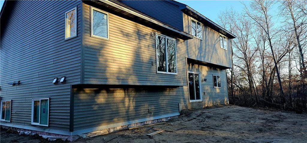 27532 Dahlia Street Nw. Isanti, MN 55040