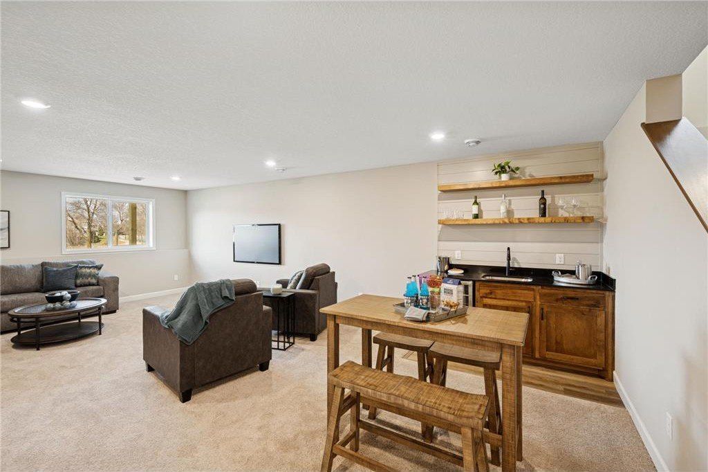 7865 Kettering Creek Court. Greenfield, MN 55373