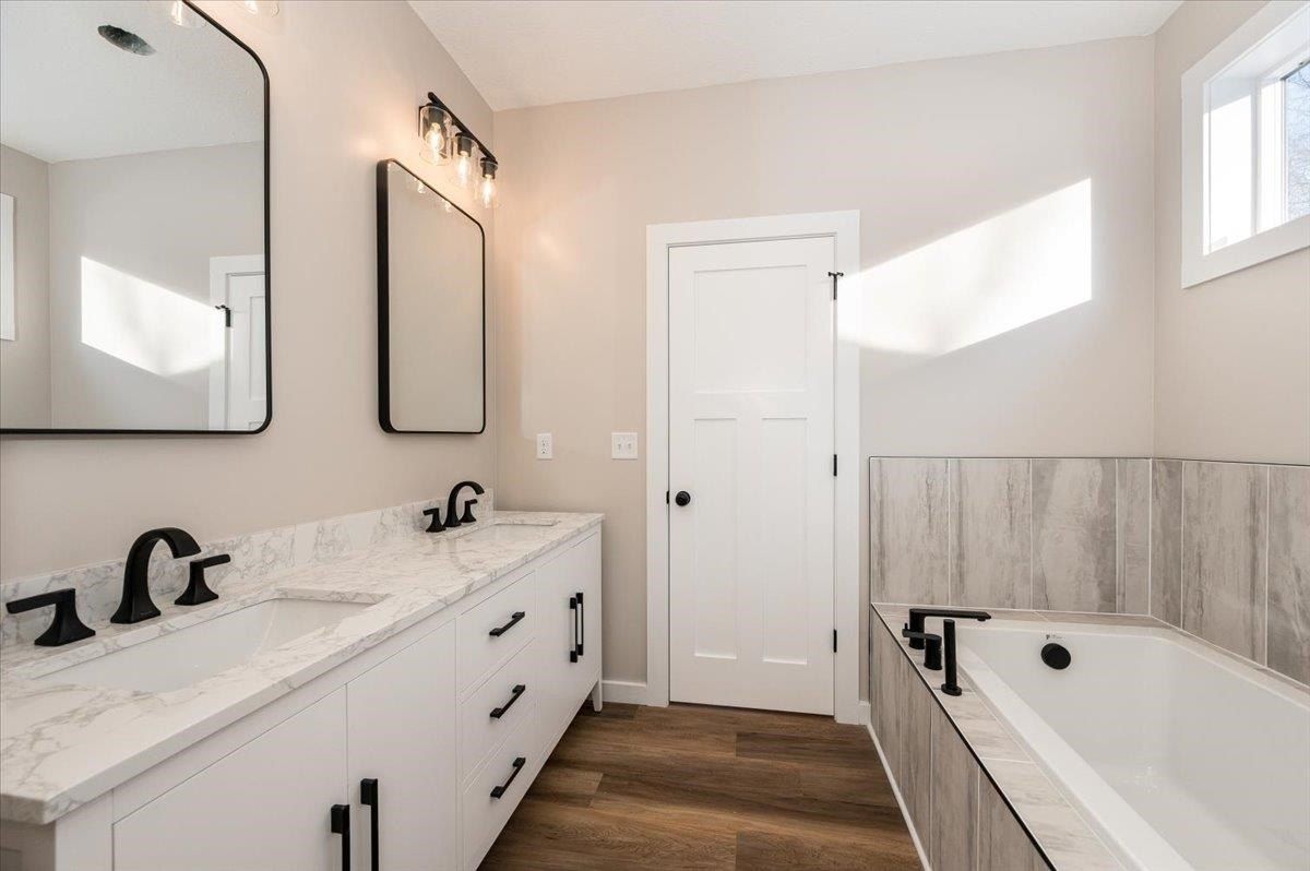 404 Barbara Cr. Cloquet, MN 55720