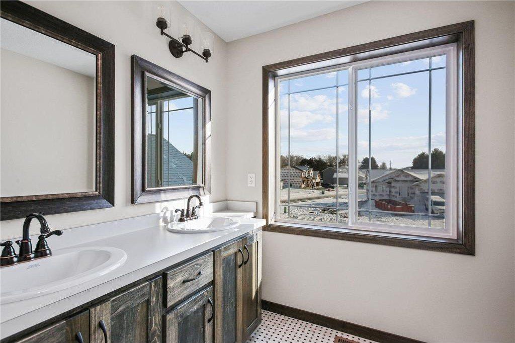 1984 Norma Way. Lino Lakes, MN 55038