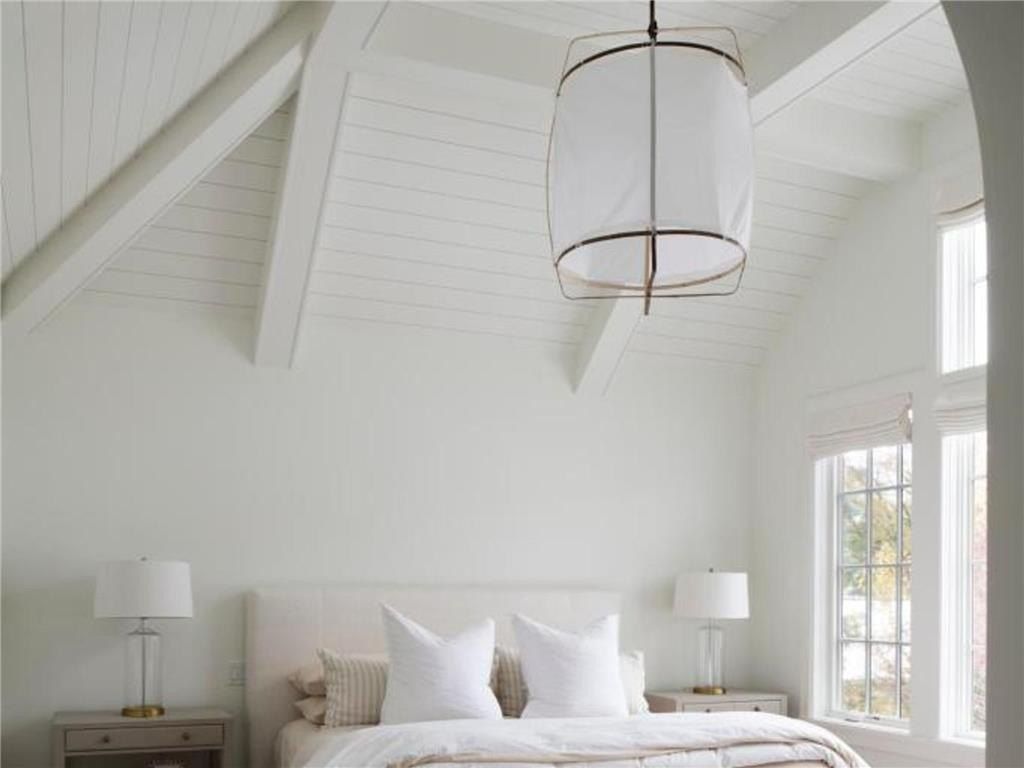 5941 Saint Johns Avenue. Edina, MN 55424