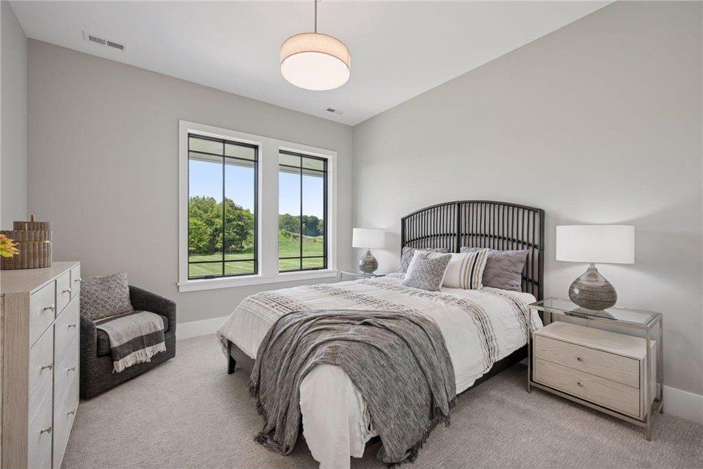 2101 Bridgevine Court. Independence, MN 55359