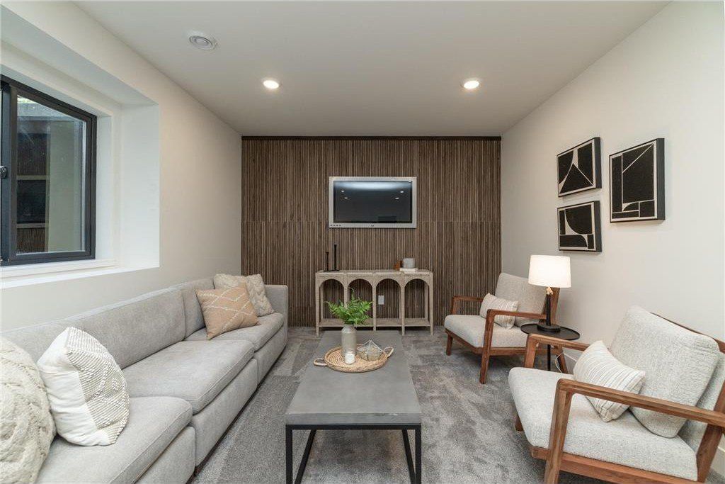 625 Ivy Falls Avenue. Mendota Heights, MN 55118