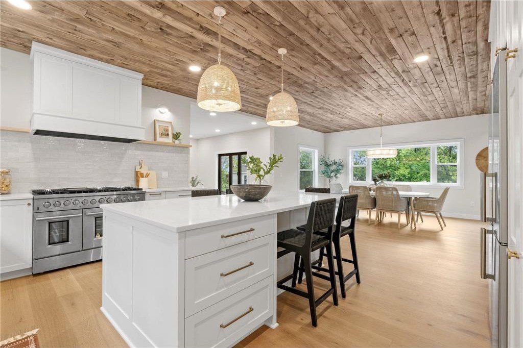 4404 Wilson Street. Minnetonka, MN 55345