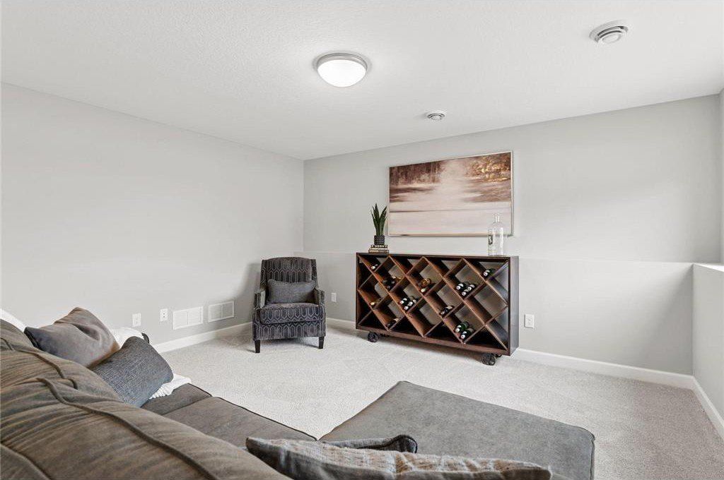 14246 244Th Avenue Nw. Zimmerman, MN 55398