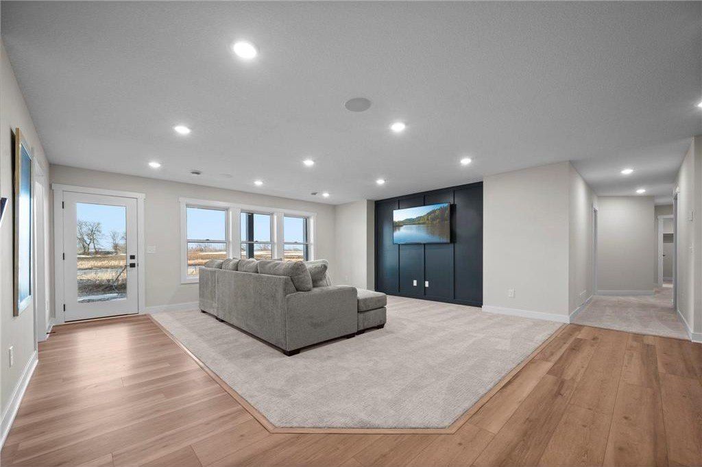 11014 Taylor Lane. Rogers, MN 55374