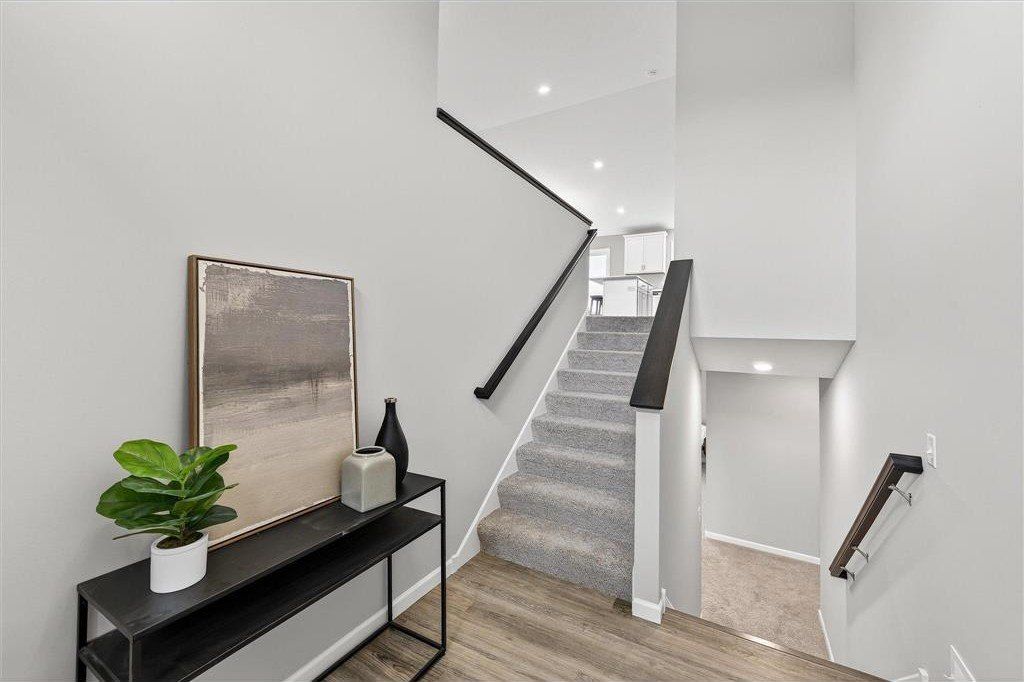 913 Brandenburg Lane. Waverly, MN 55390