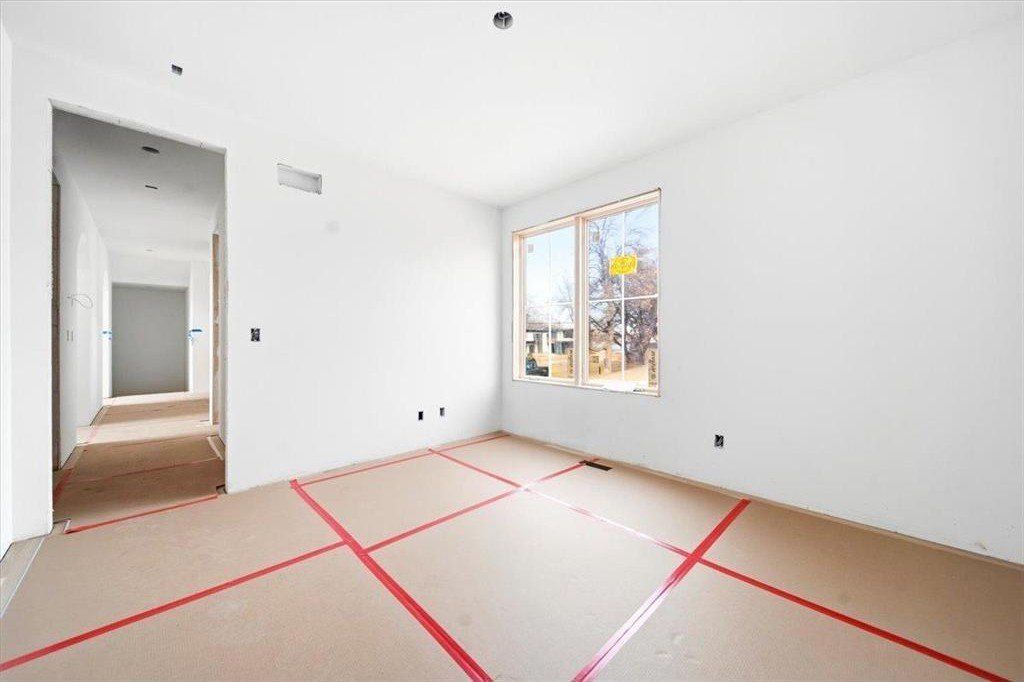 85 Brentwood Avenue. Tonka Bay, MN 55331