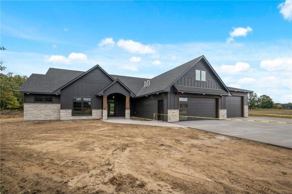 1574Xxx Kettle River Boulevard Ne. Columbus, MN 55025