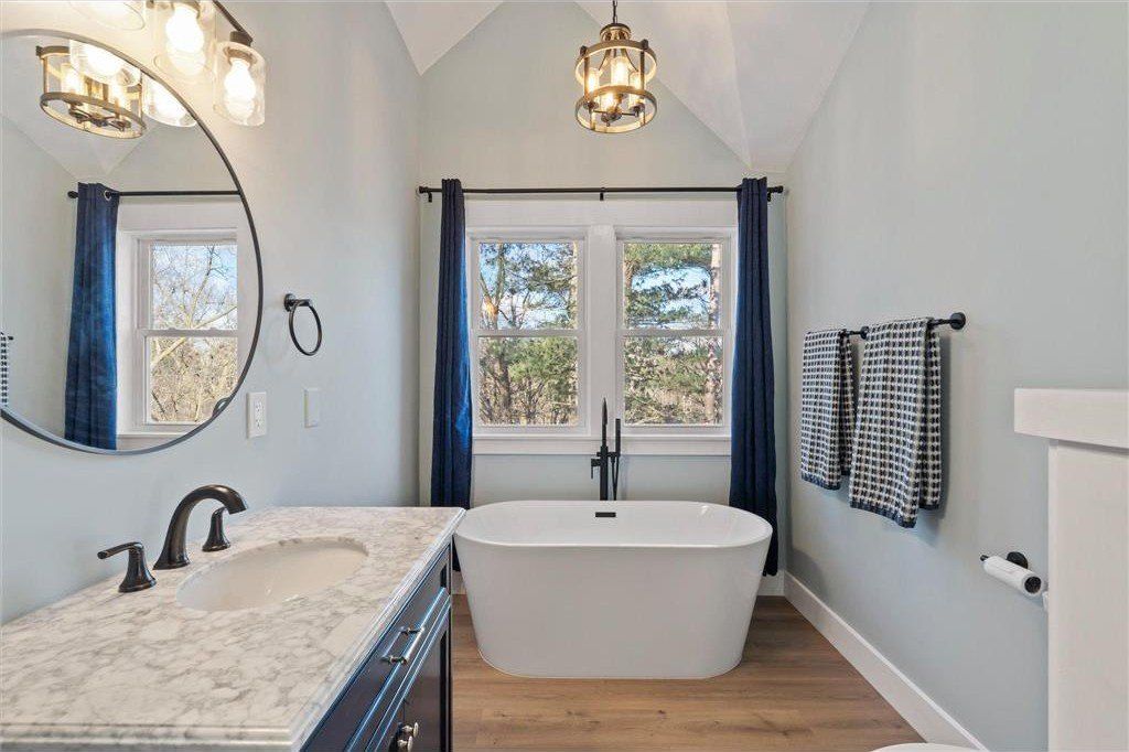 31528 Lakeview Drive. Cushing, MN 56443