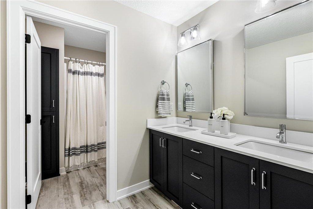 7811 146Th Terrace. Savage, MN 55378