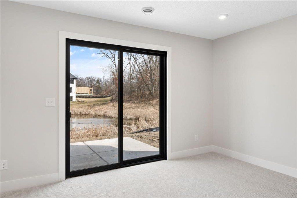 3916 Mcmenemy Street. Vadnais Heights, MN 55127