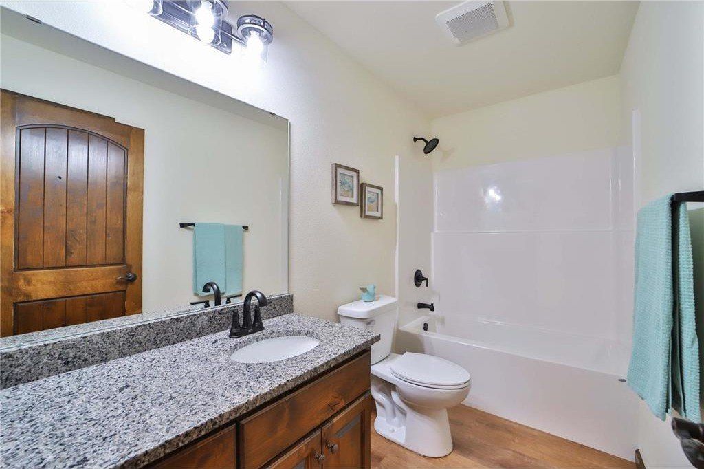 13728 Memorywood Drive. Baxter, MN 56425