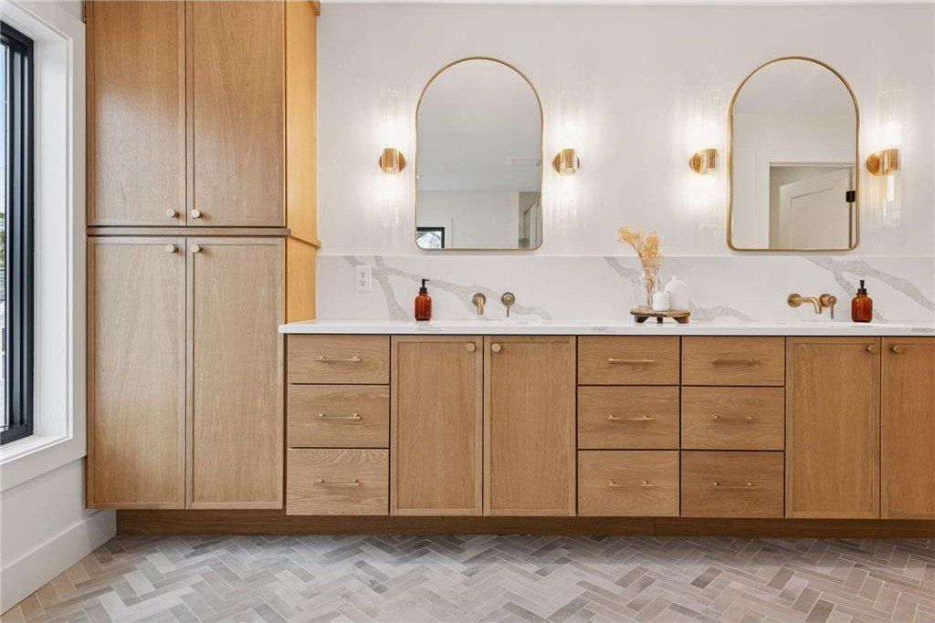 4128 W 45Th Street. Edina, MN 55424