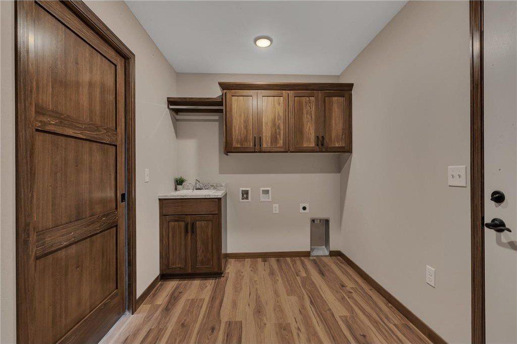 2000 Sandstone Loop N. Sartell, MN 56377