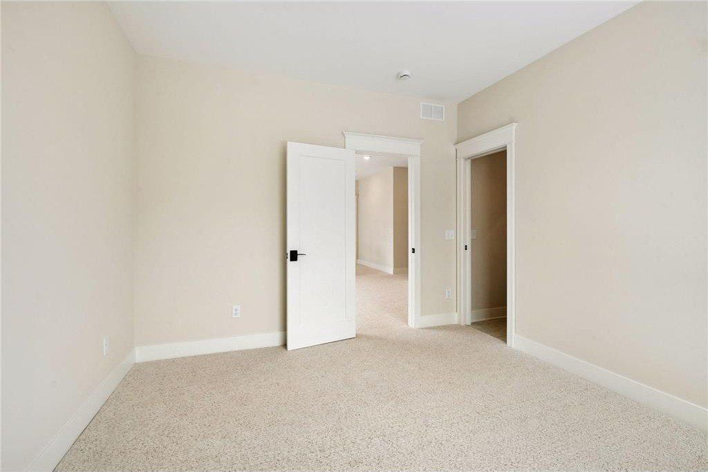 4624 Concord Terrace. Edina, MN 55424