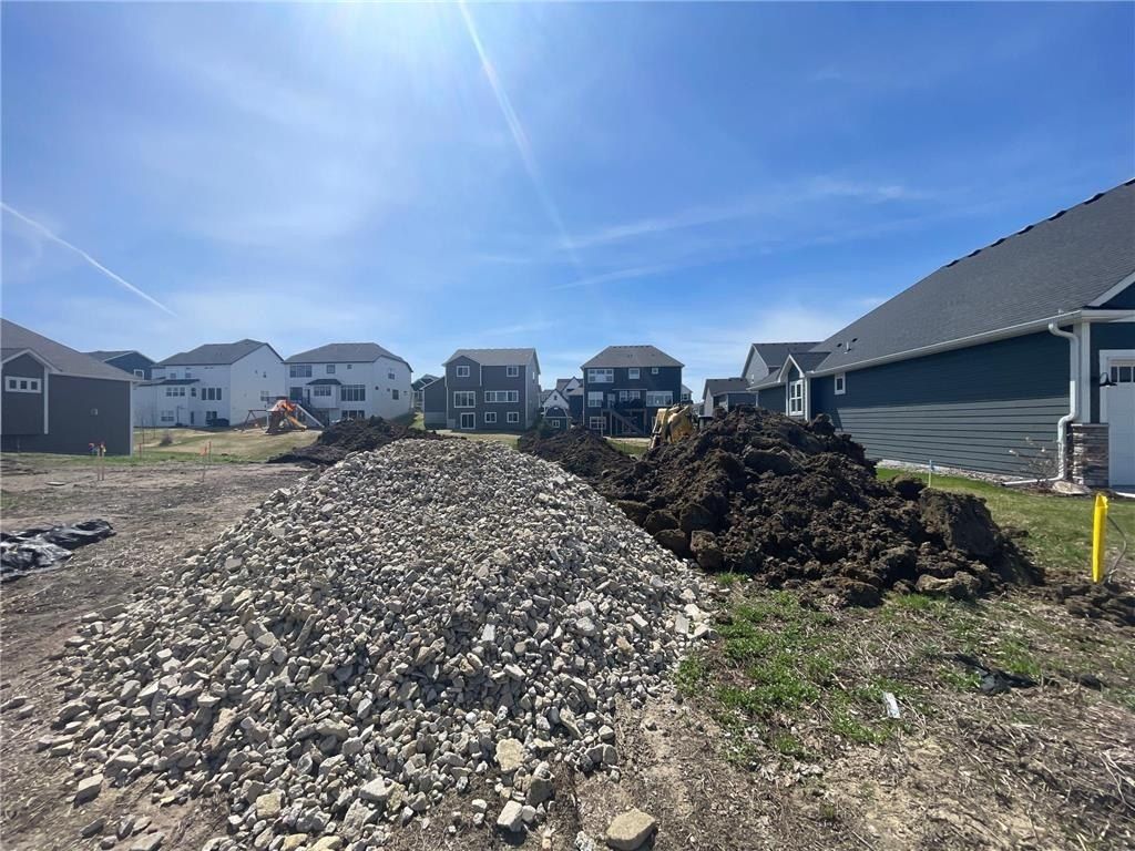 15463 111Th Avenue N. Dayton, MN 55369