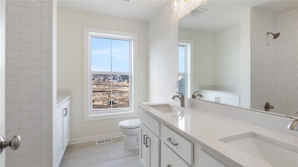 2018 Lusitano Street. Shakopee, MN 55379
