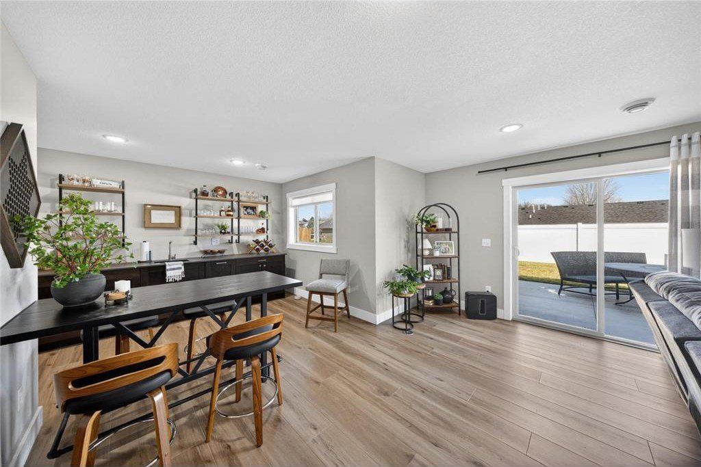 428 8Th Street Sw. Pine Island, MN 55963