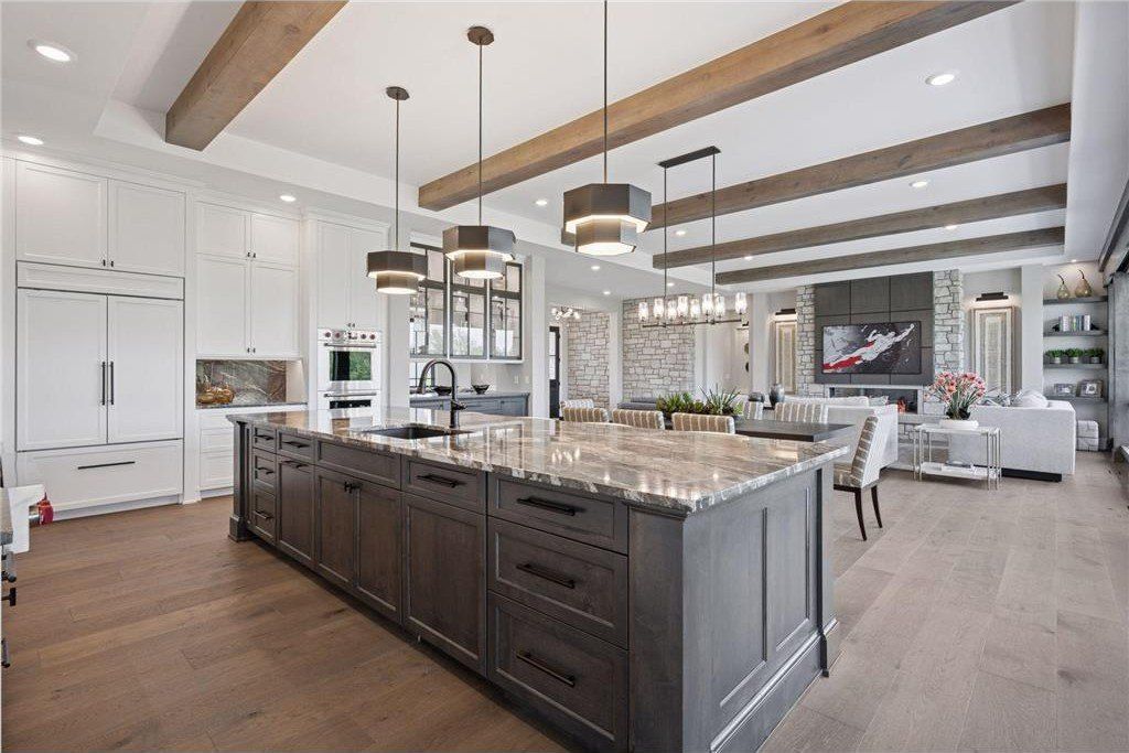 6529 Peaceful Lane. Chanhassen, MN 55317