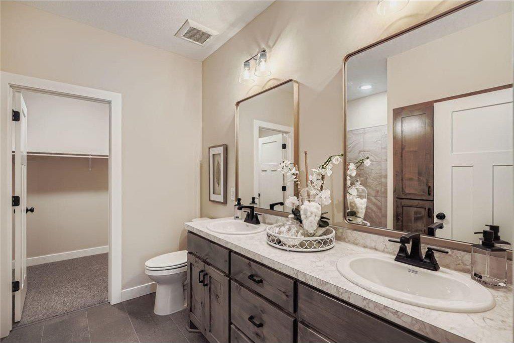 6334 Goodwin Lane. Wyoming, MN 55092