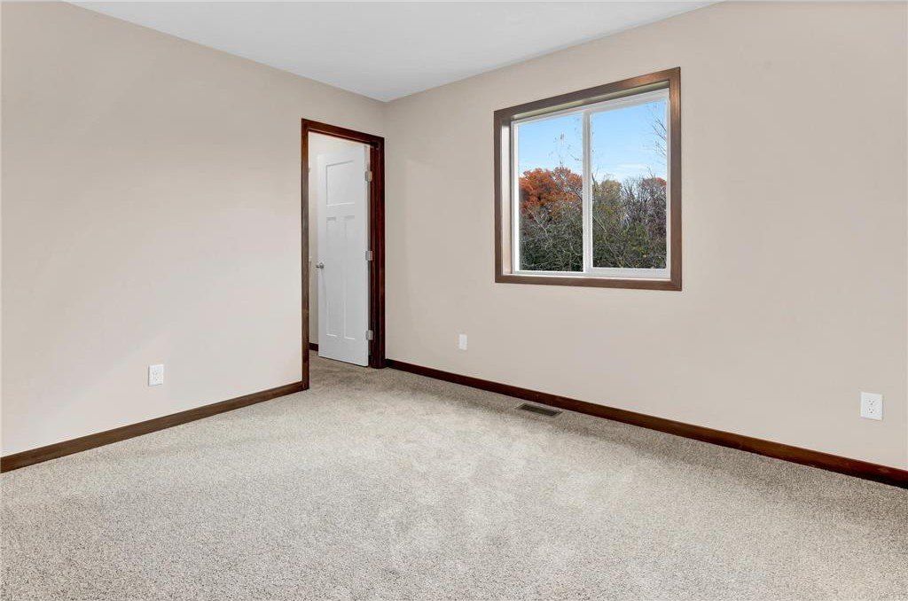 2582 Topaz Street. Saint Augusta, MN 56301