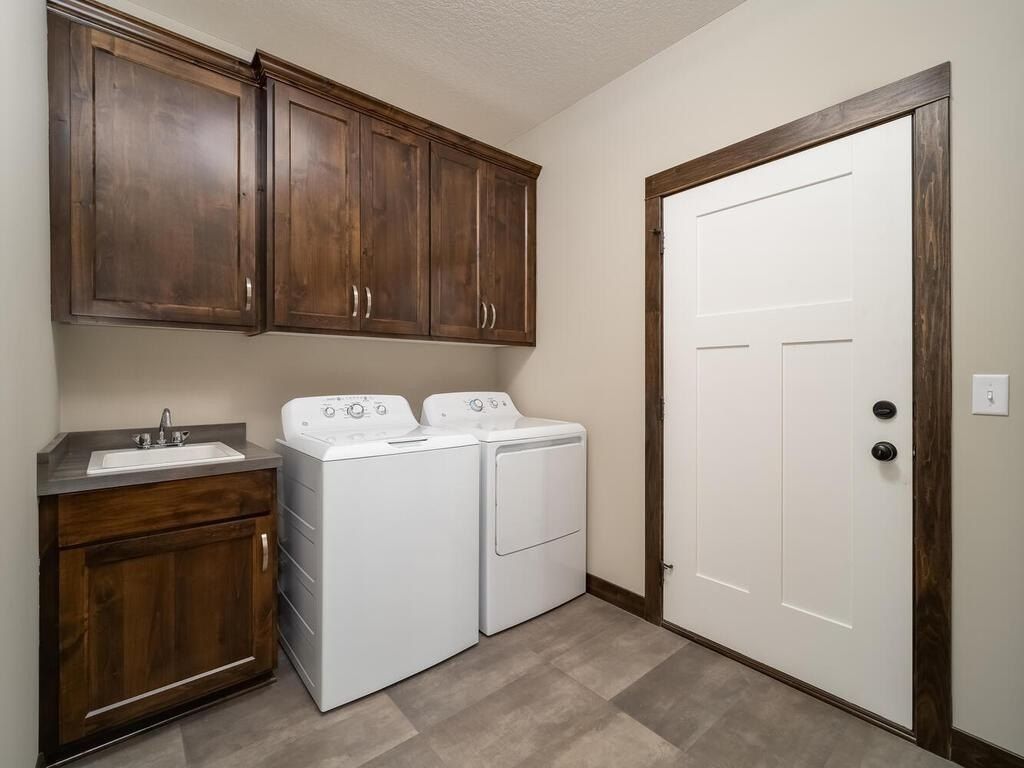1026 Bellaire Boulevard Nw. Isanti, MN 55040