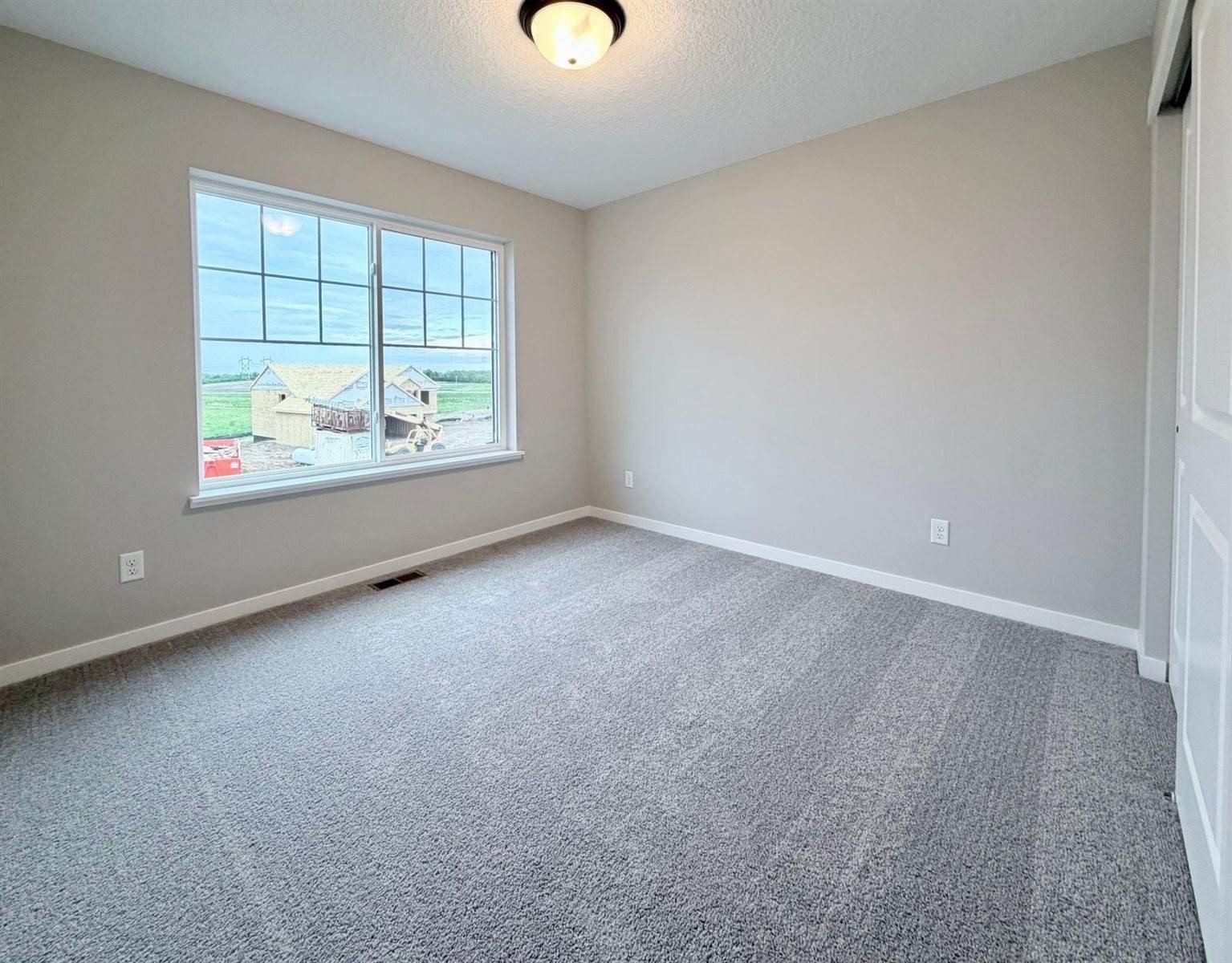 3135 Jandura Avenue Ne. Saint Michael, MN 55376