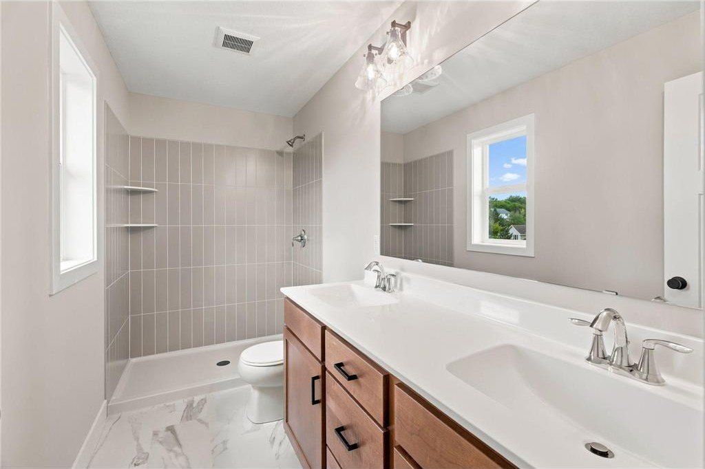 5872 Upper 179Th Street W. Lakeville, MN 55044