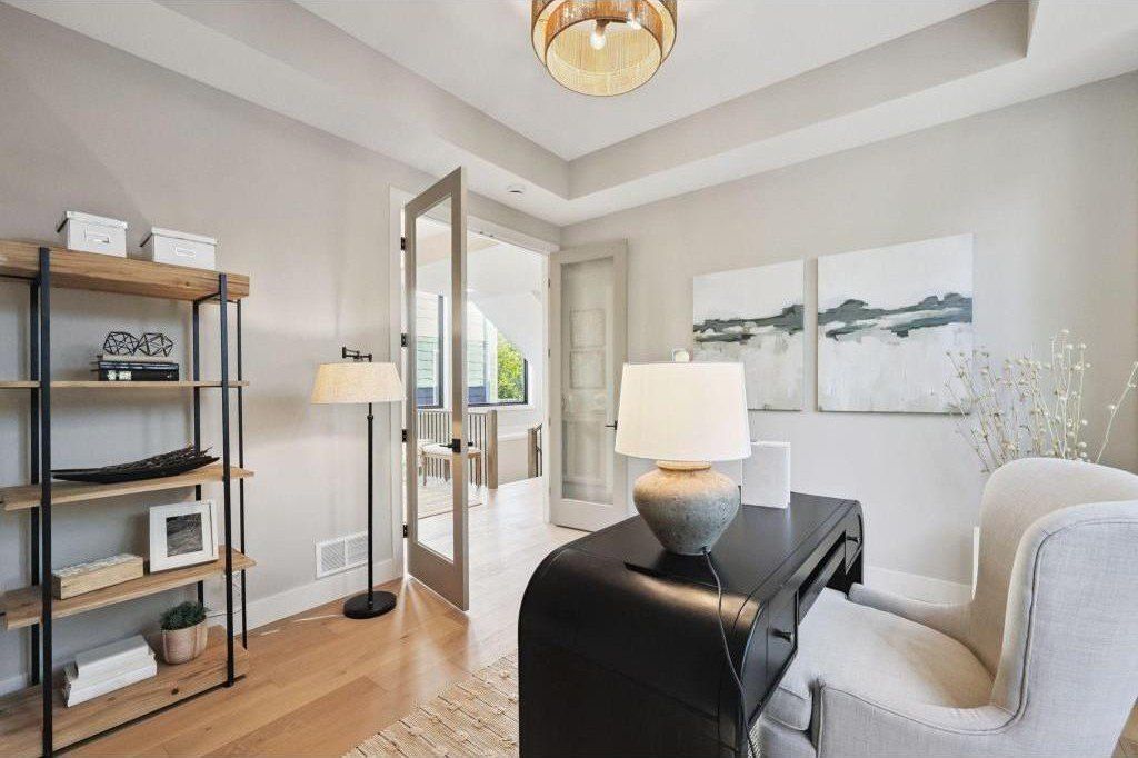 3061 Lake Shore Boulevard. Wayzata, MN 55391