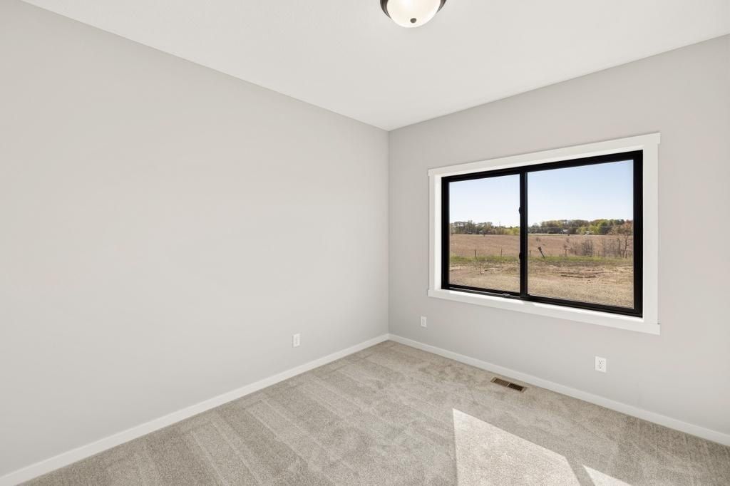 12901 295Th Avenue Nw. Princeton, MN 55371