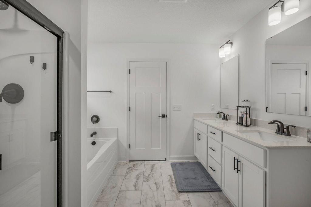 716 Longmeadow Lane. Waconia, MN 55387