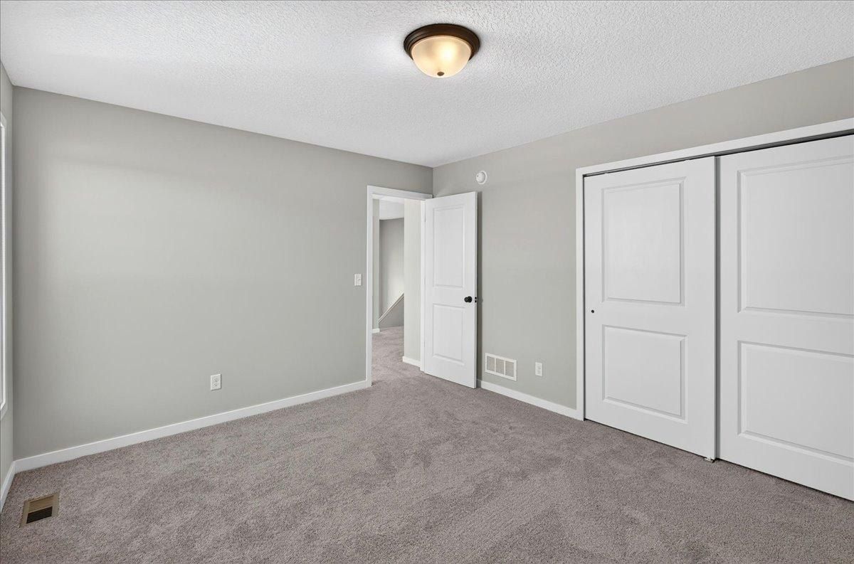 9650 32Nd Street Ne. Saint Michael, MN 55376