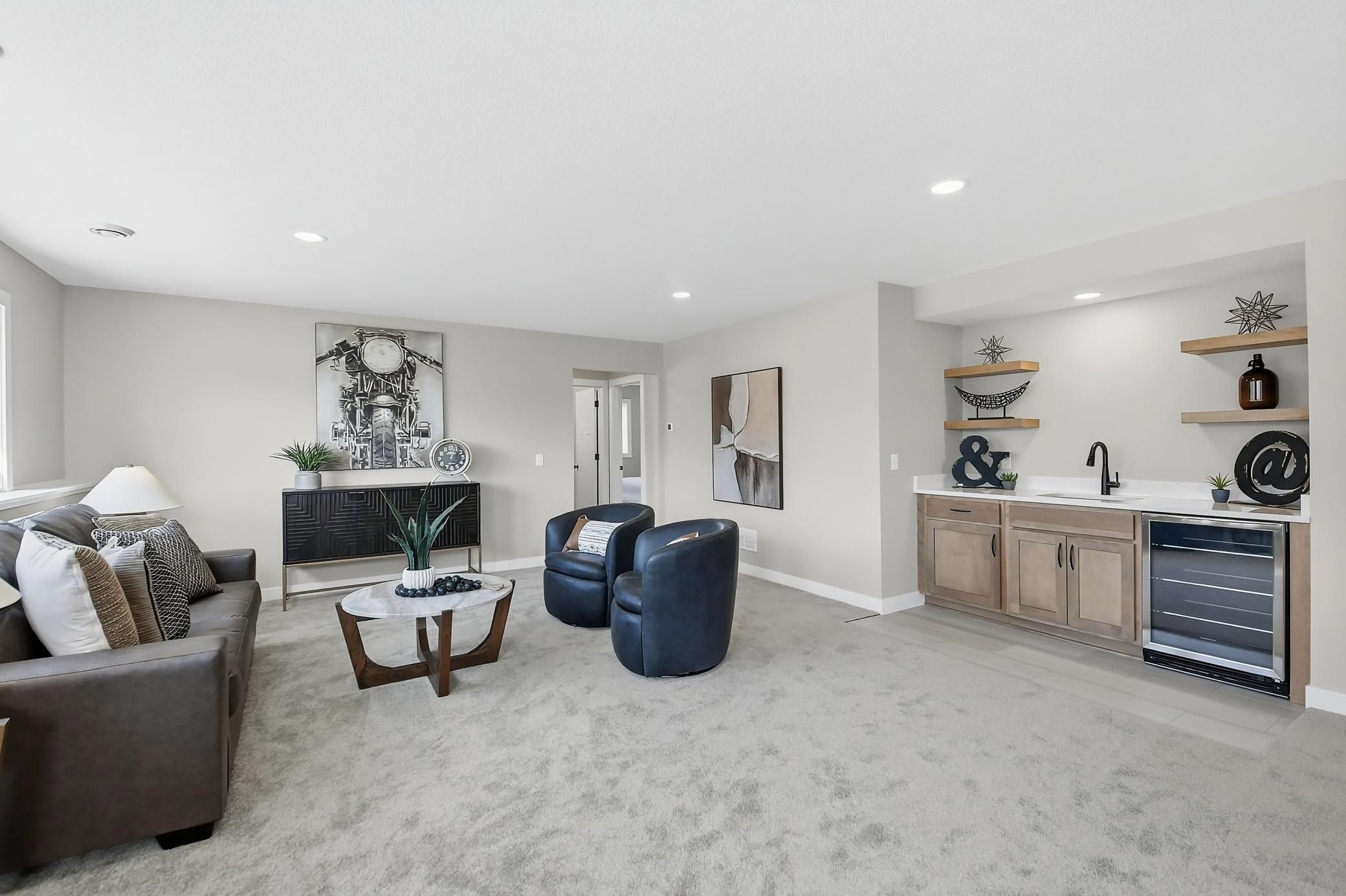 19719 Brooklyn Trail. Farmington, MN 55024