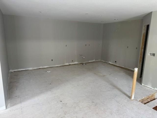 810 Texas Avenue Nw. Hutchinson, MN 55350