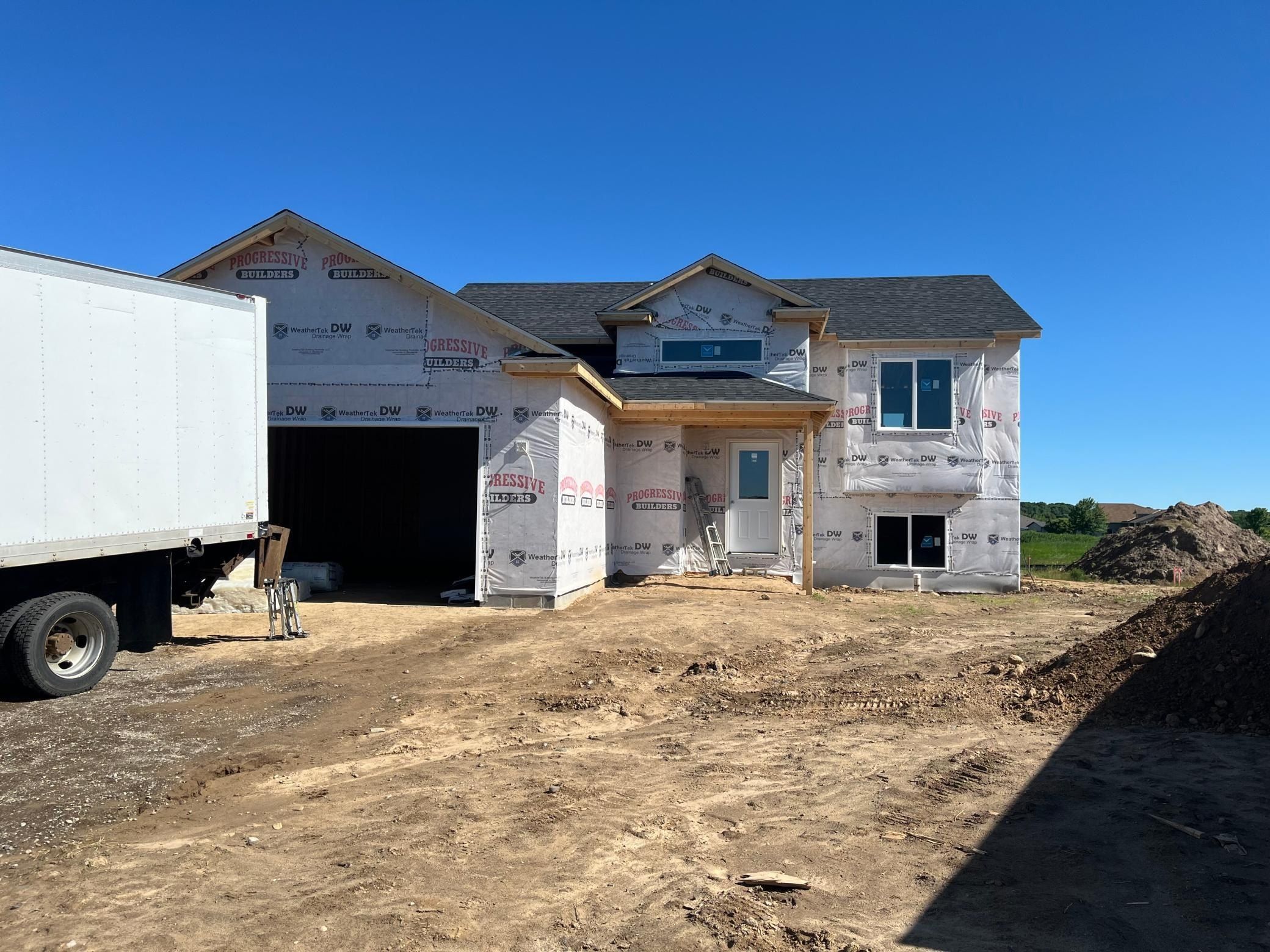 110 Woolgrass Way. Avon, MN 56310