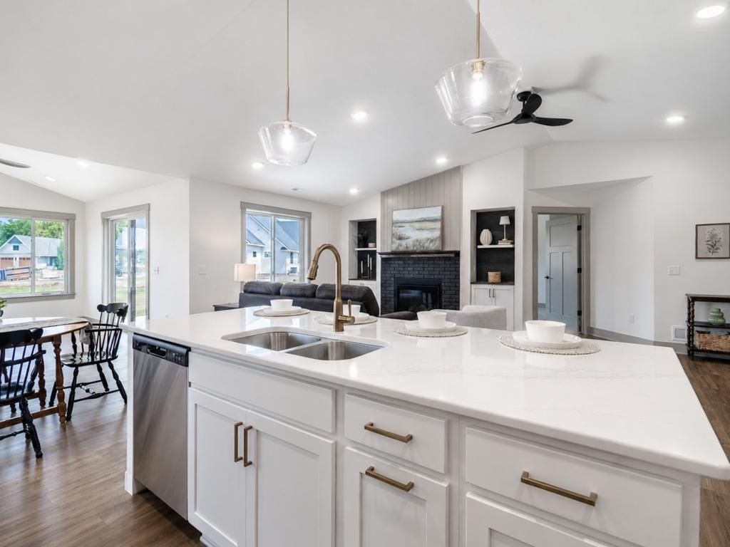 309 Pinehurst Drive. Mankato, MN 56001